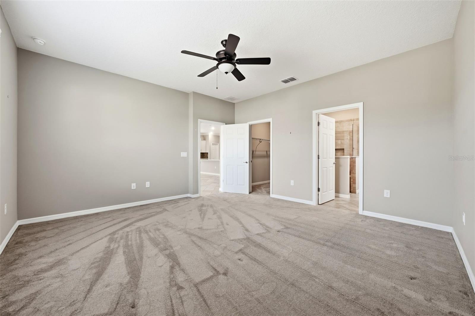 Image 22 of 42 For 7924 85th Loop