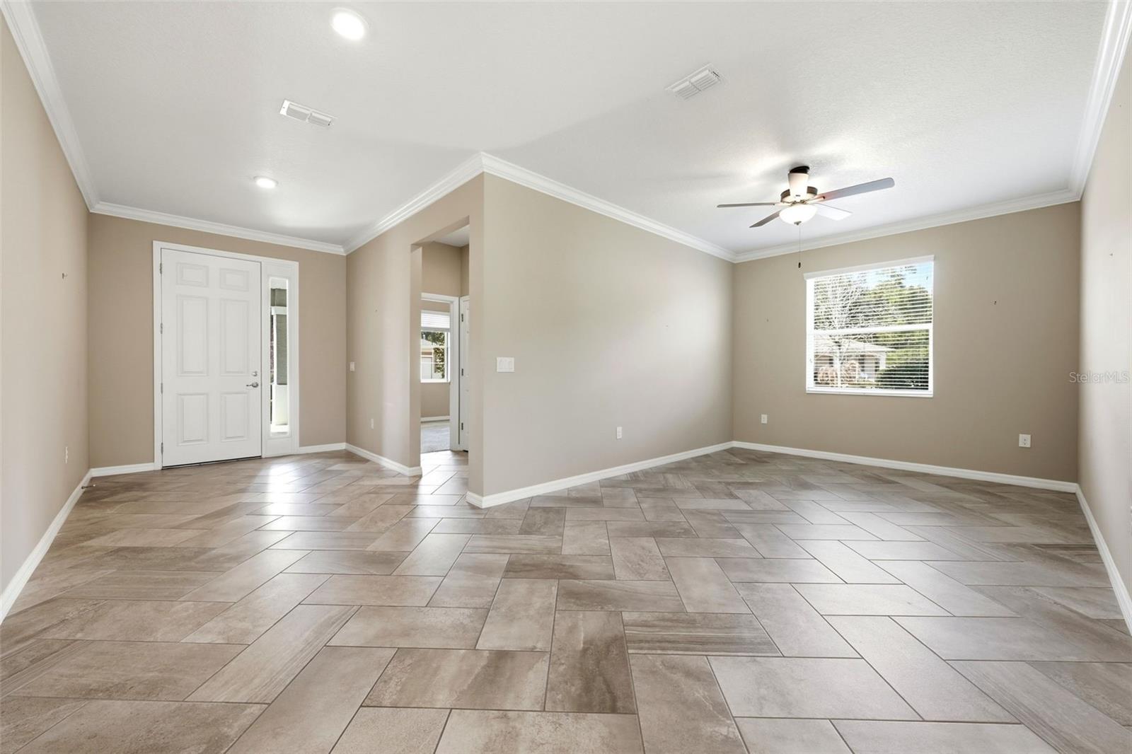 Image 8 of 42 For 7924 85th Loop