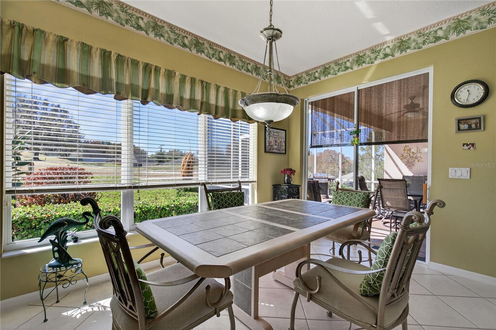 Image 13 of 67 For 2219 Caxton  