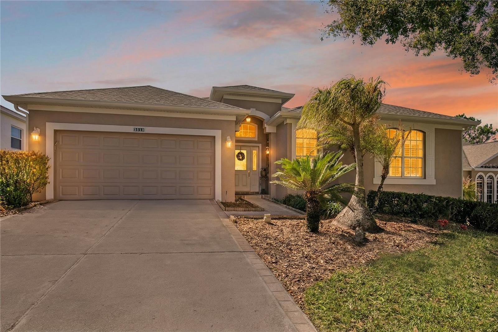 Image 4 of 67 For 2219 Caxton  