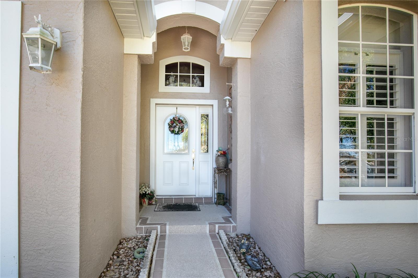 Image 5 of 67 For 2219 Caxton  