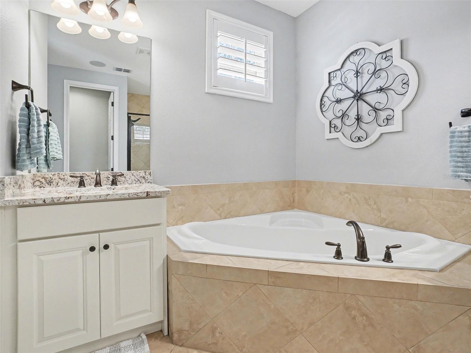 Image 18 of 33 For 830 Brutus Terrace