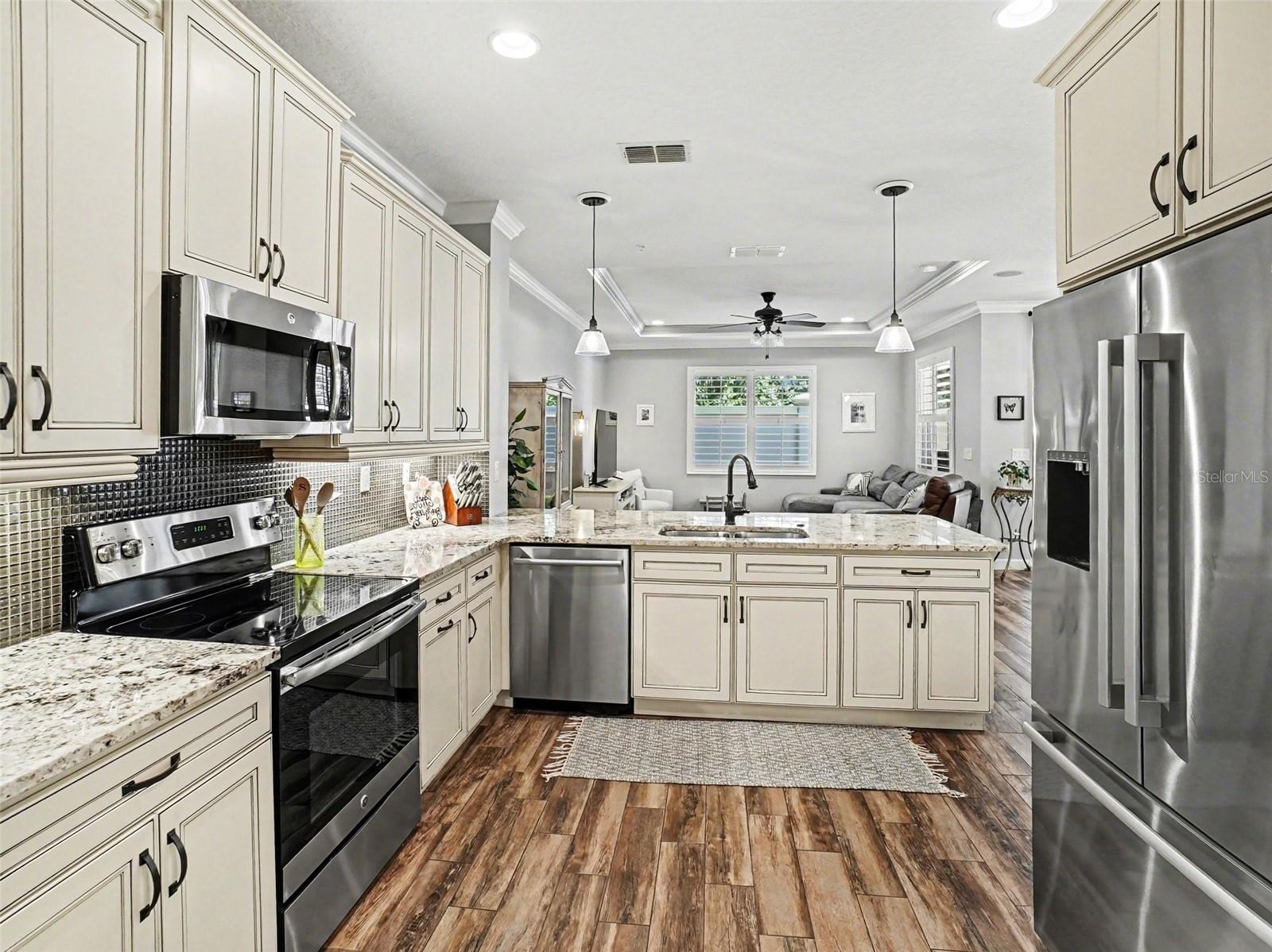 Image 9 of 33 For 830 Brutus Terrace