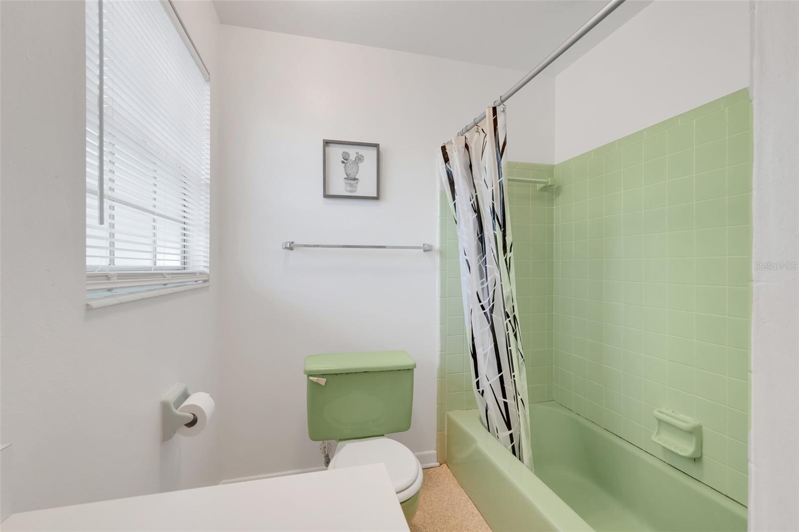 Image 13 of 26 For 791 Lake Avenue