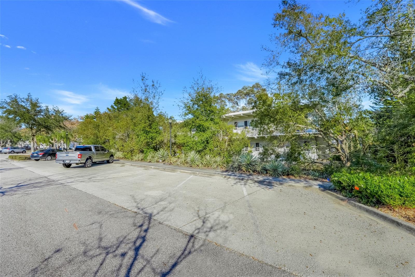 Image 16 of 26 For 791 Lake Avenue