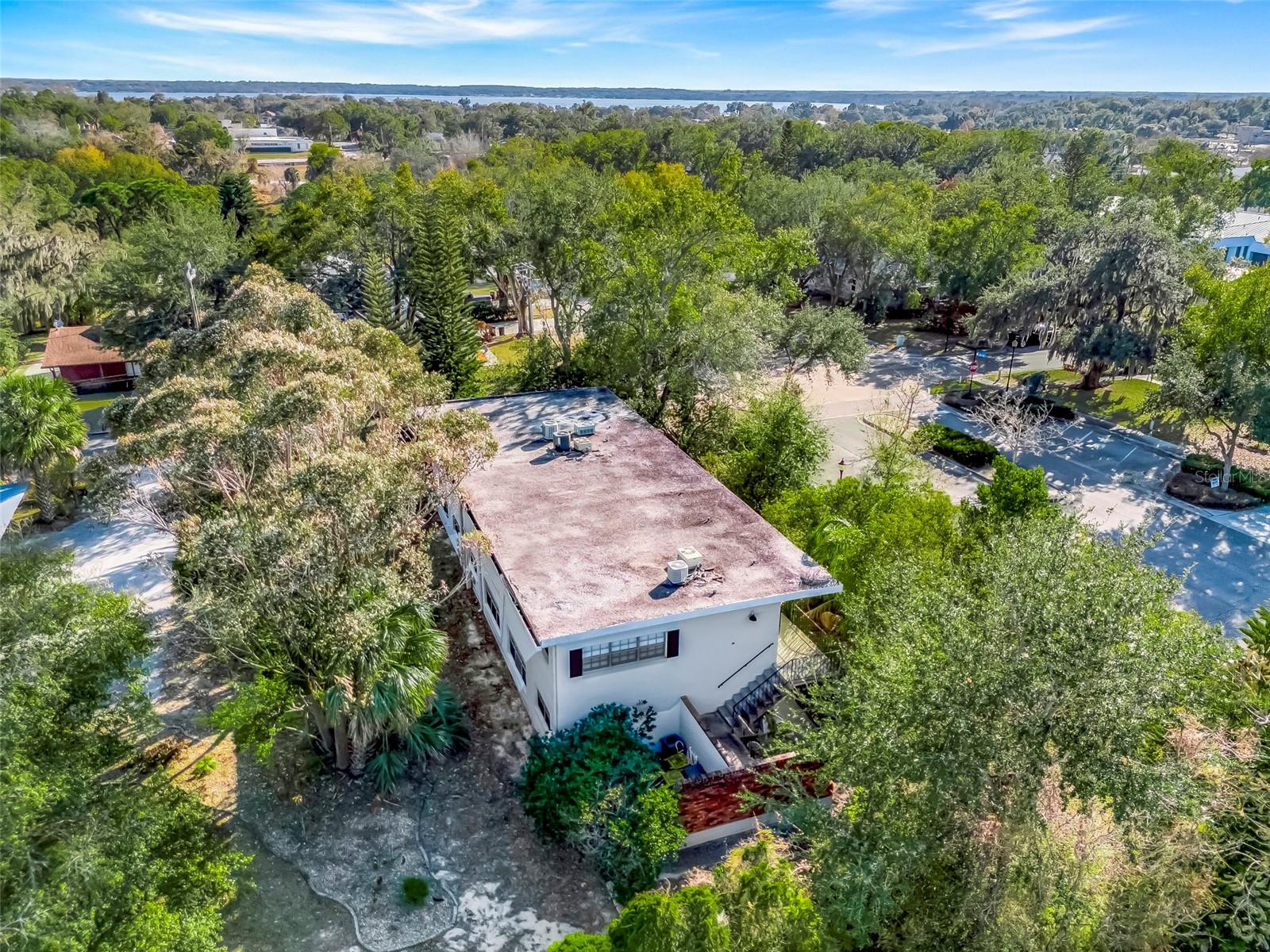 Image 17 of 26 For 791 Lake Avenue