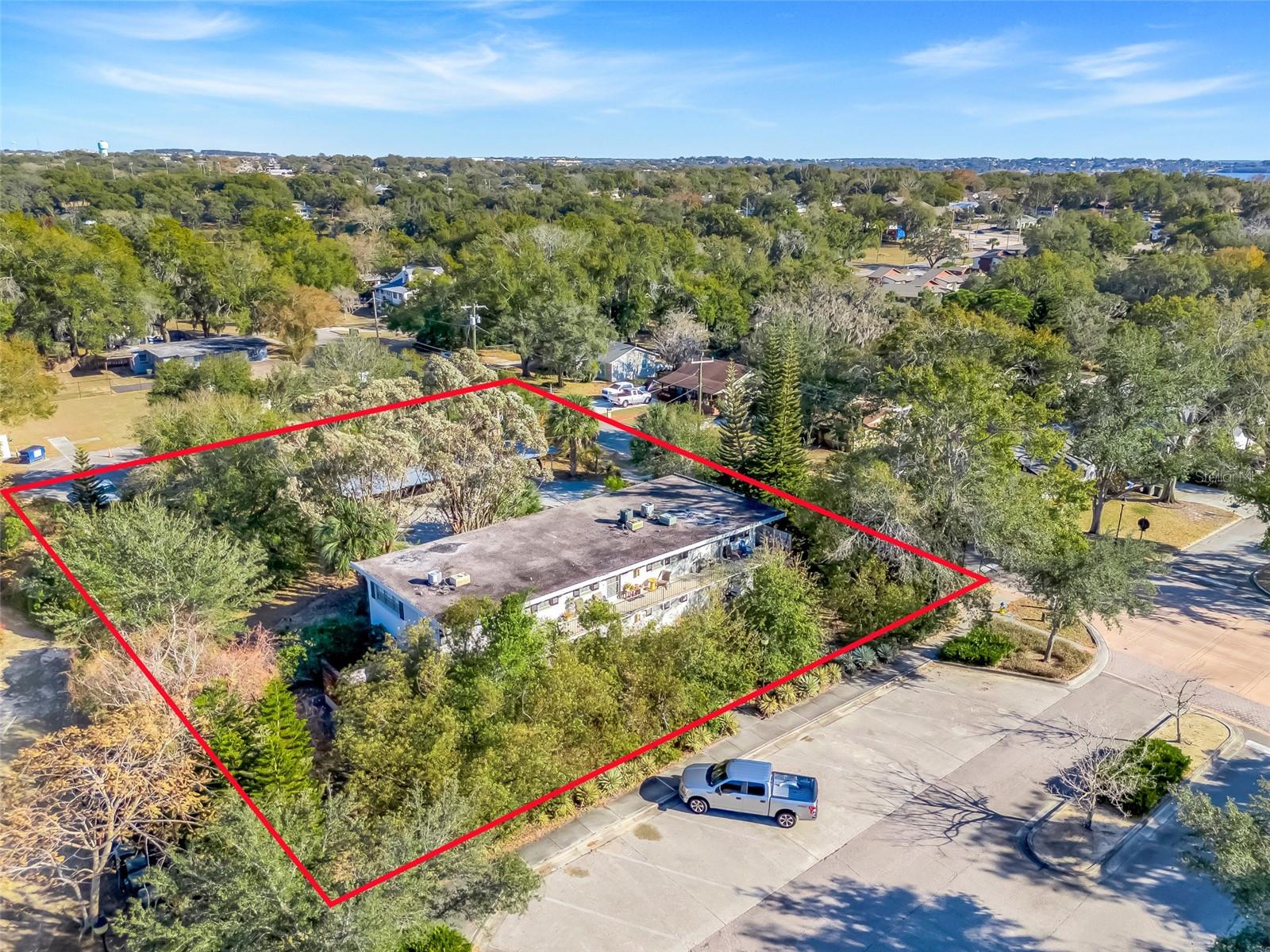 Image 4 of 26 For 791 Lake Avenue