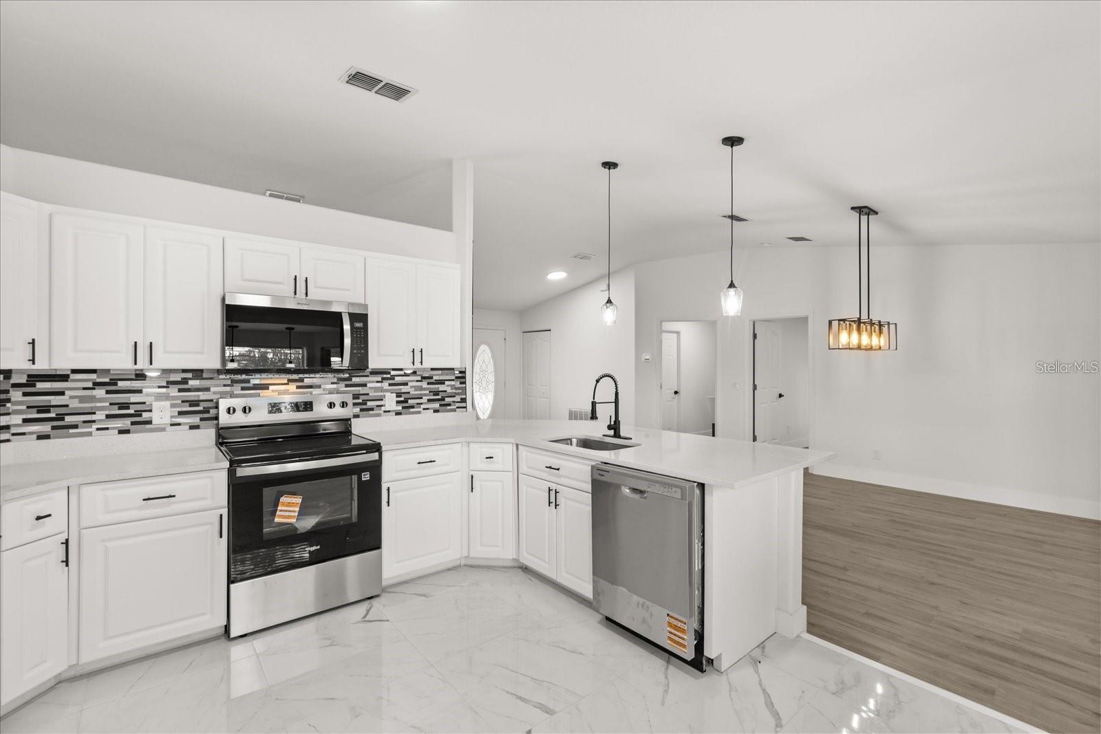 Image 15 of 44 For 6027 98th Street Road