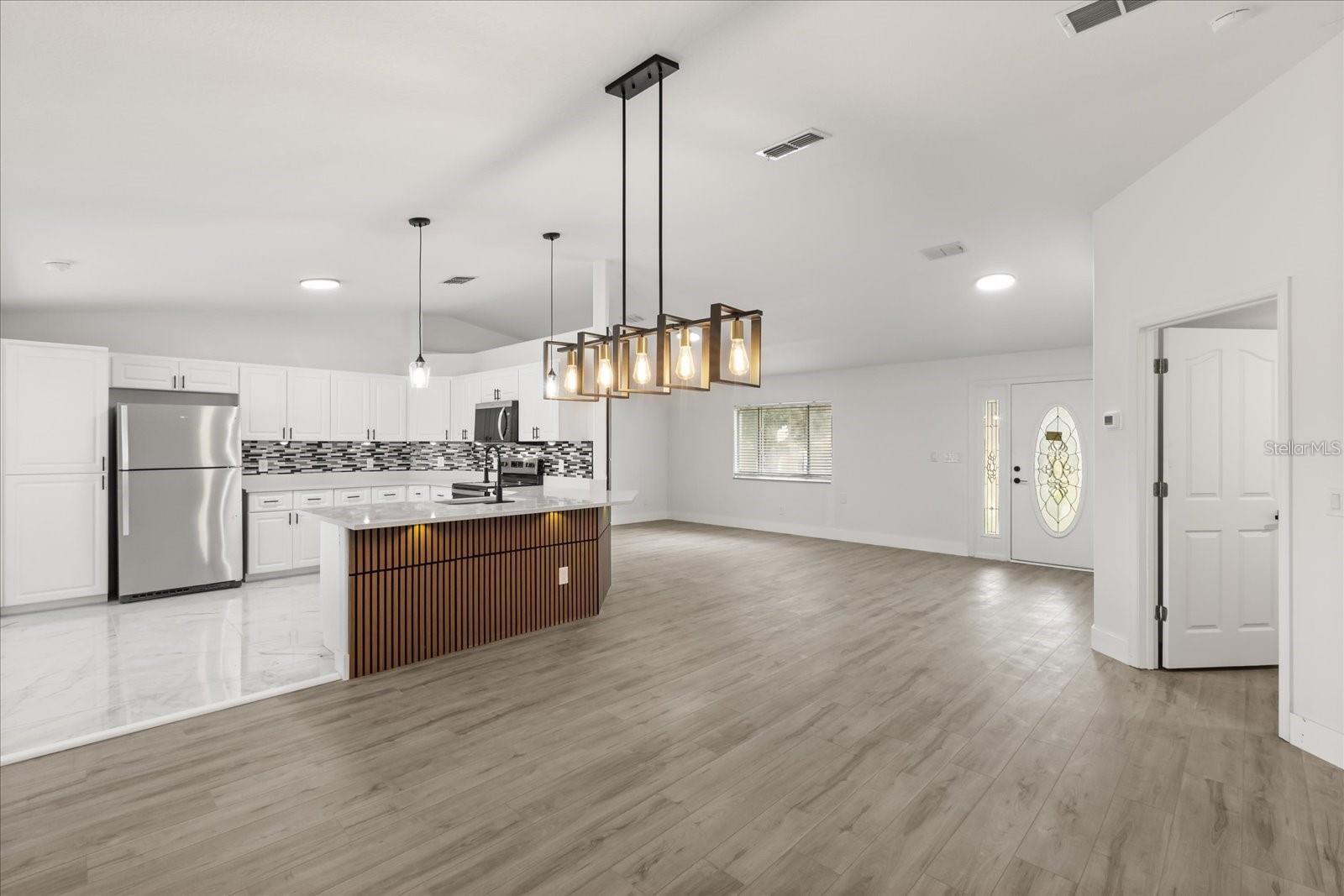 Image 5 of 44 For 6027 98th Street Road