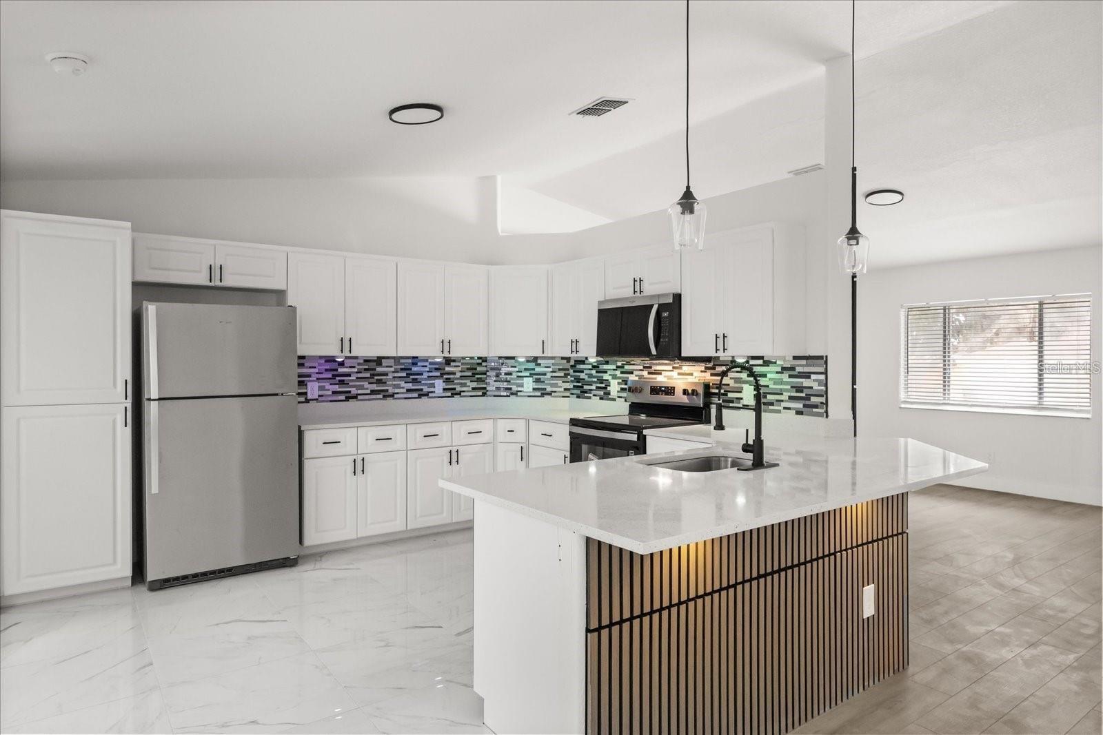 Image 9 of 44 For 6027 98th Street Road