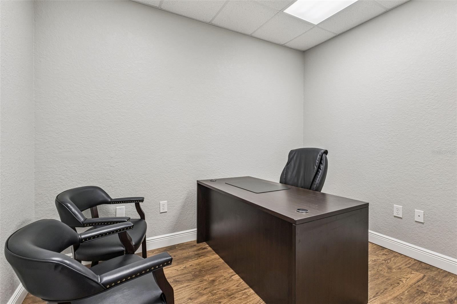 Image 12 of 27 For 235 Hatteras Avenue 100