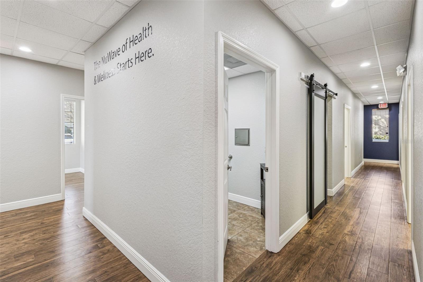 Image 8 of 27 For 235 Hatteras Avenue 100