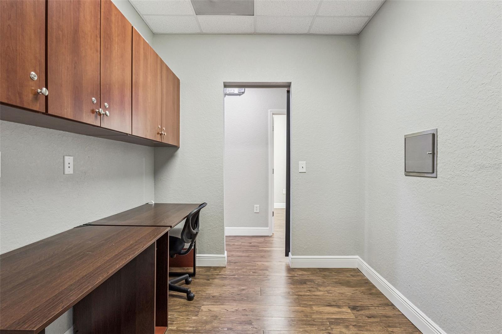 Image 9 of 27 For 235 Hatteras Avenue 100