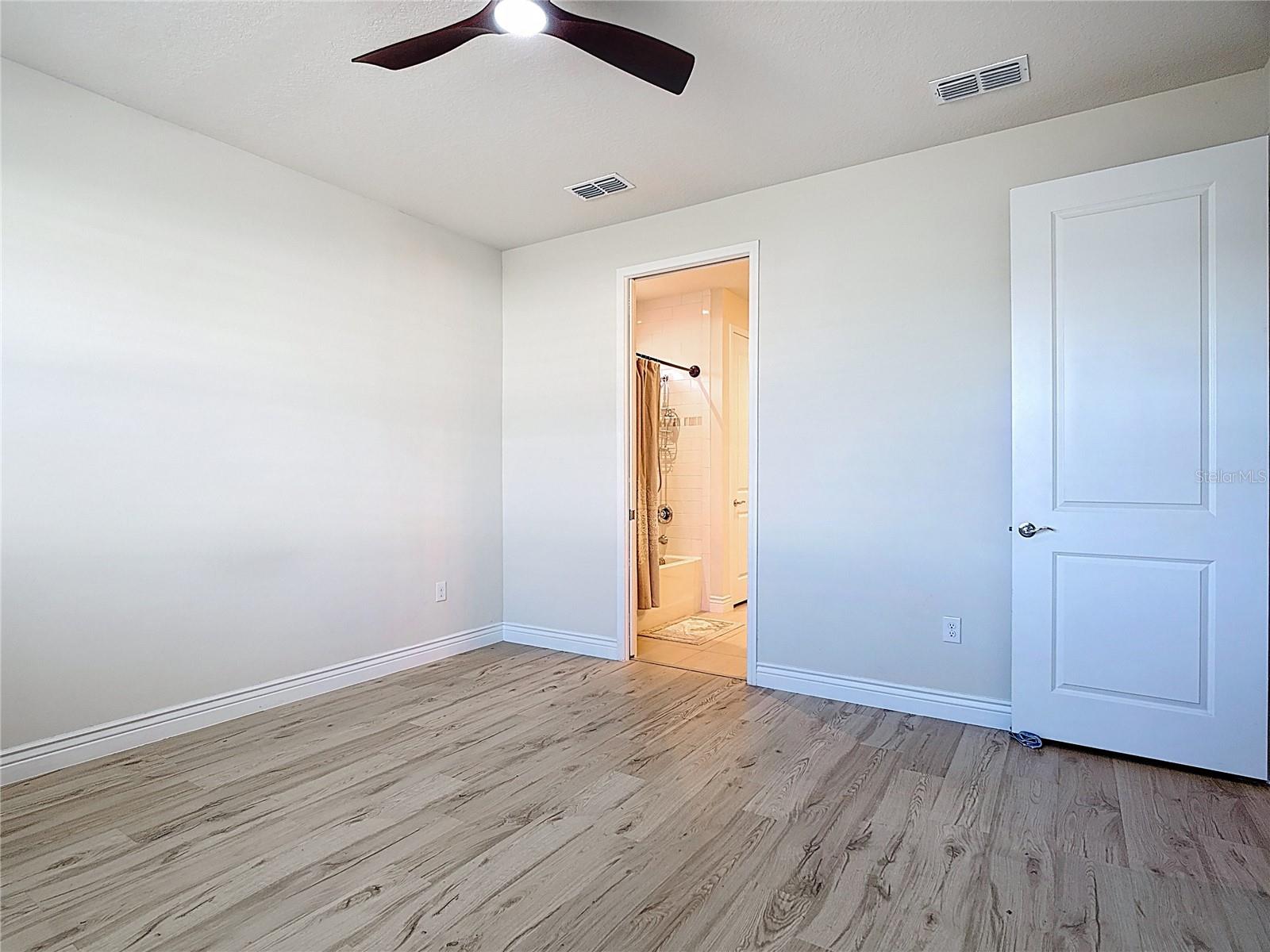 Image 26 of 78 For 6485 Shimmering Shores Lane