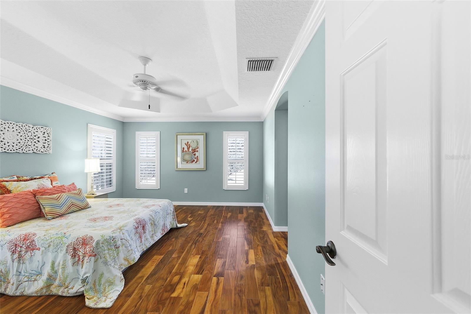 Listing photo id 12 for 1350 Centerville Place