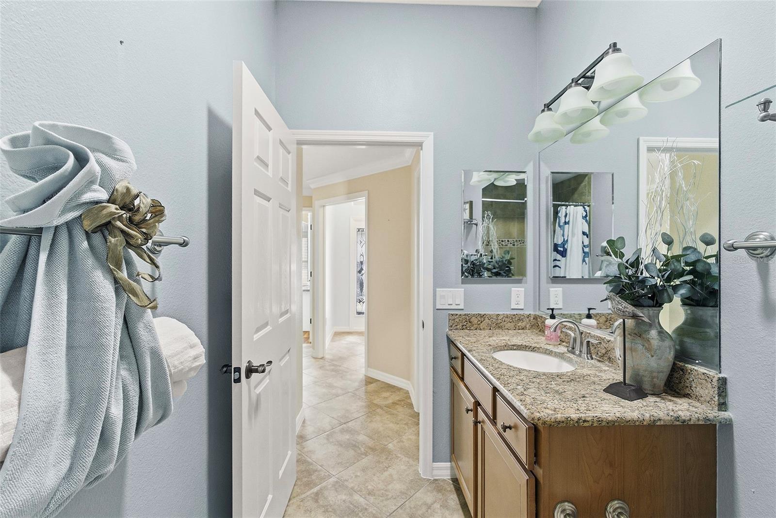 Listing photo id 23 for 1350 Centerville Place