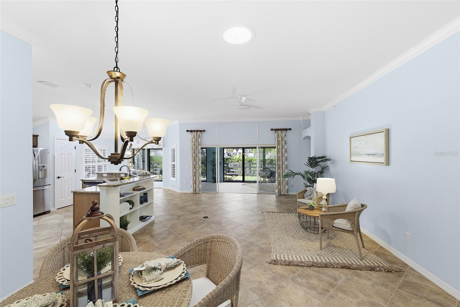 Listing photo id 5 for 1350 Centerville Place