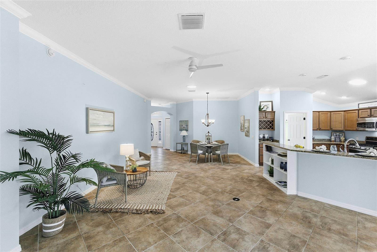 Listing photo id 6 for 1350 Centerville Place