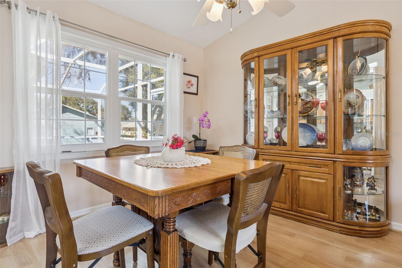 Image 13 of 73 For 26927 Forest Hills Street