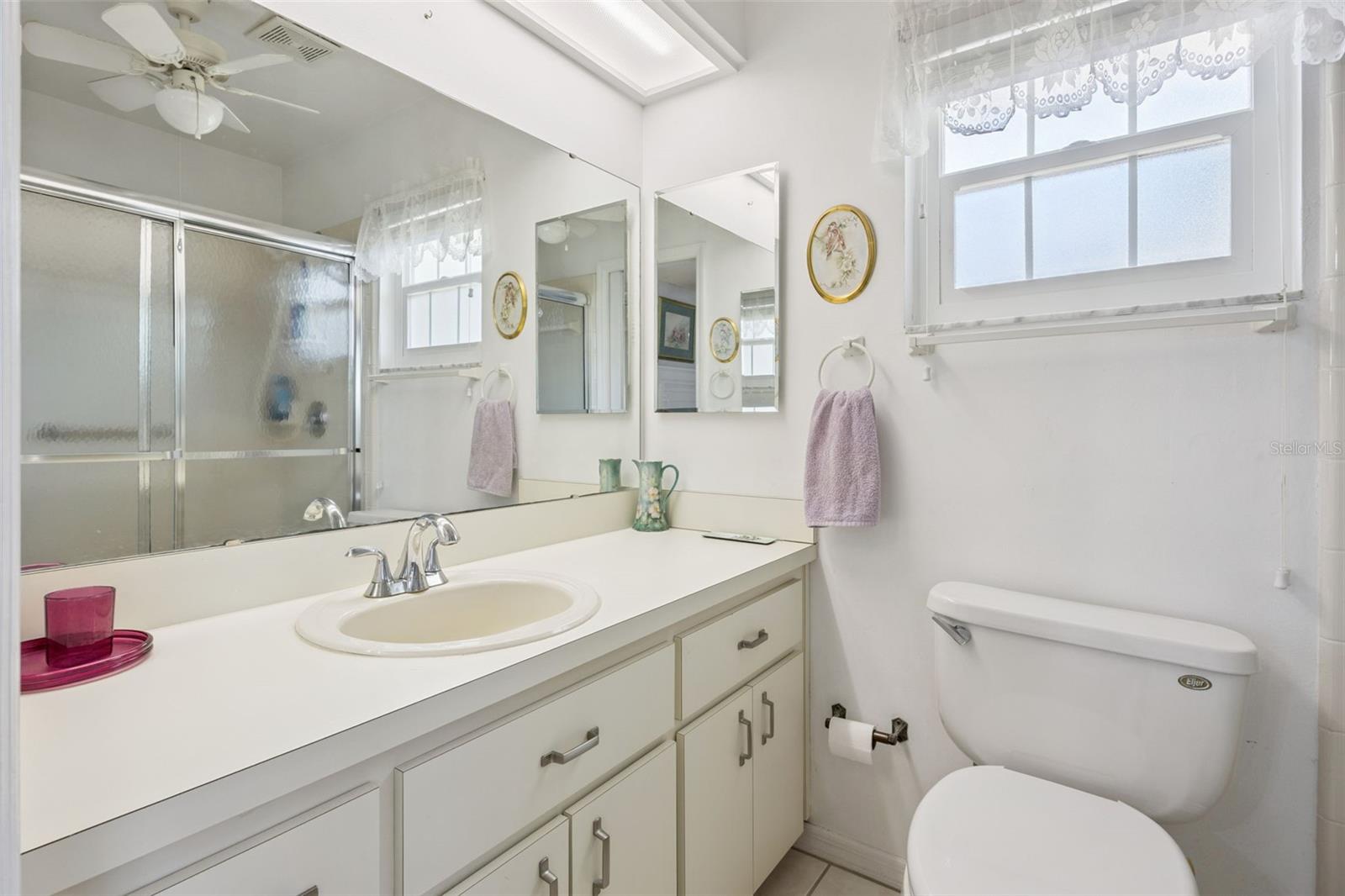 Image 17 of 73 For 26927 Forest Hills Street