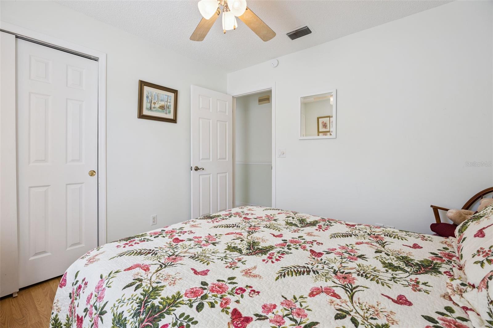 Image 21 of 73 For 26927 Forest Hills Street