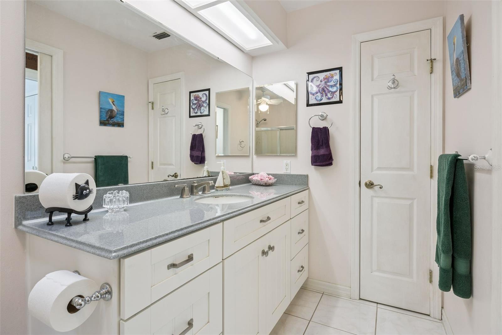 Image 22 of 73 For 26927 Forest Hills Street