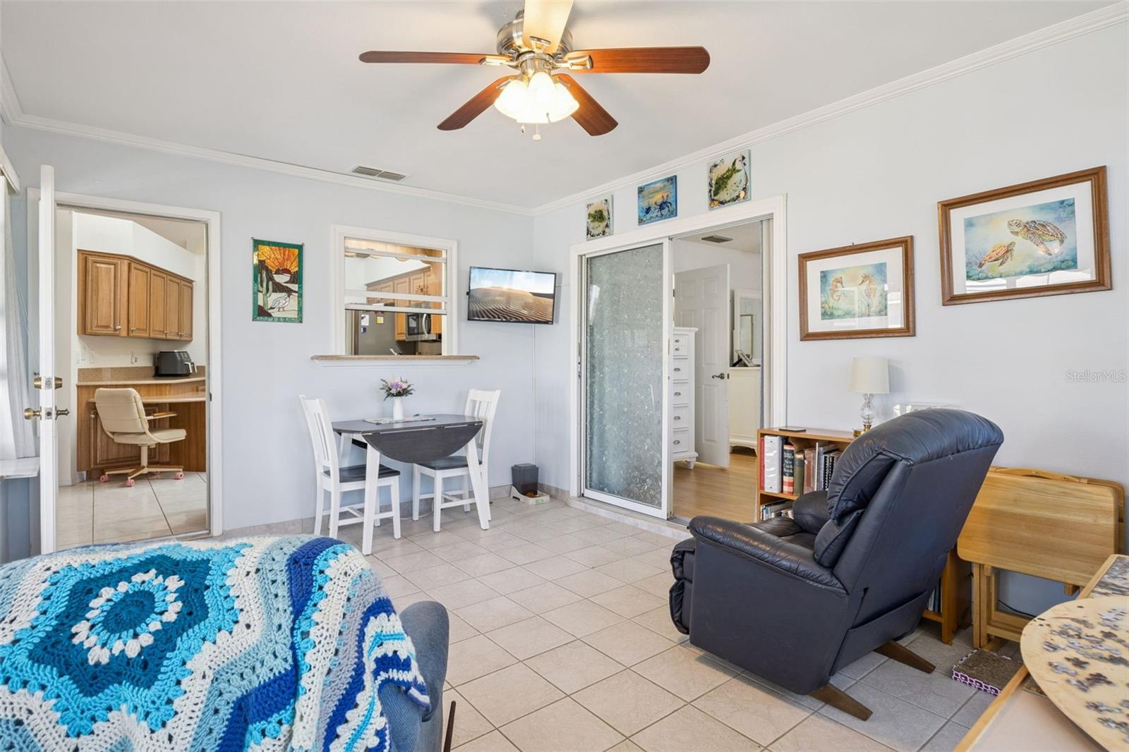 Image 28 of 73 For 26927 Forest Hills Street