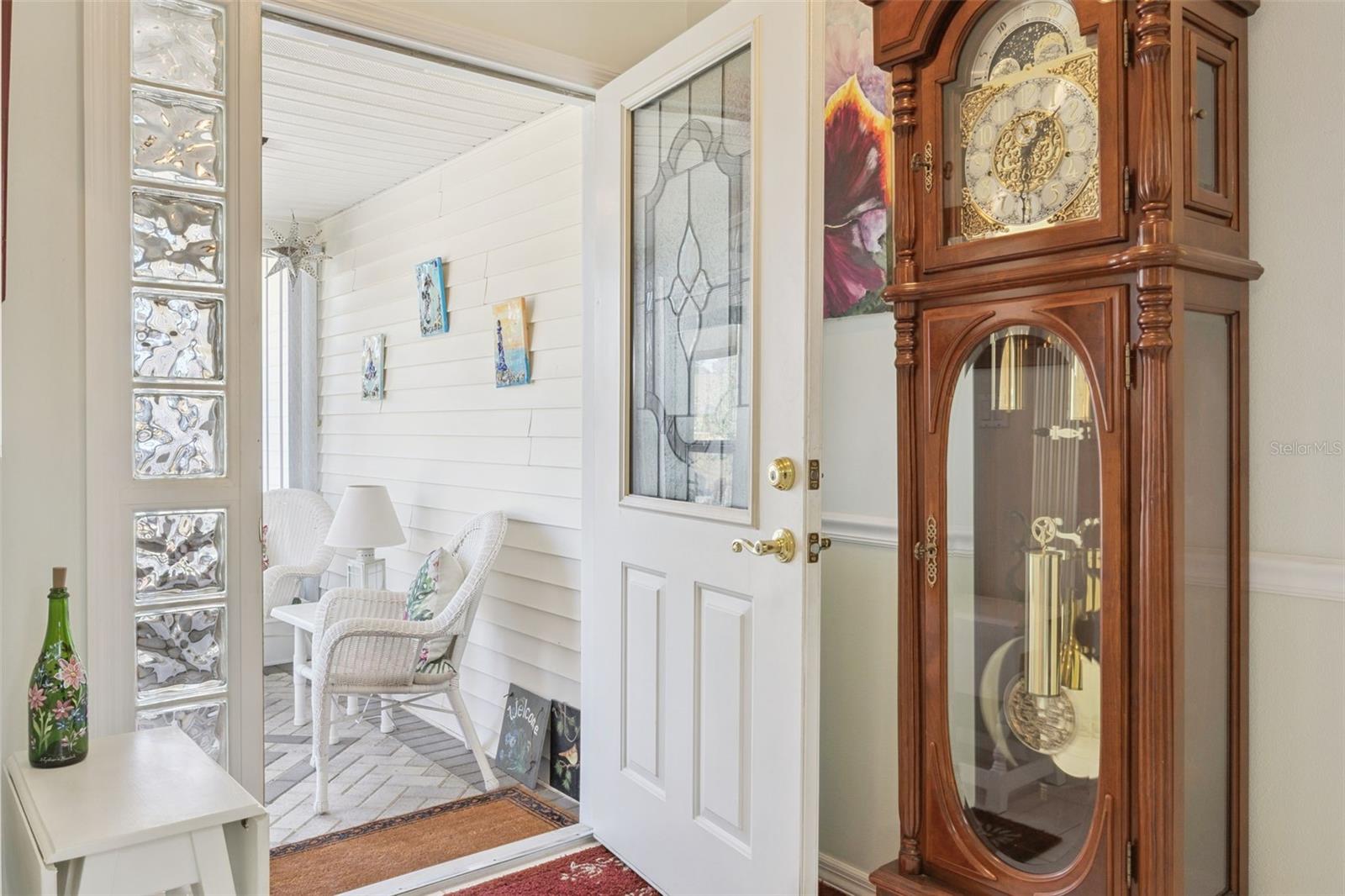 Image 4 of 73 For 26927 Forest Hills Street