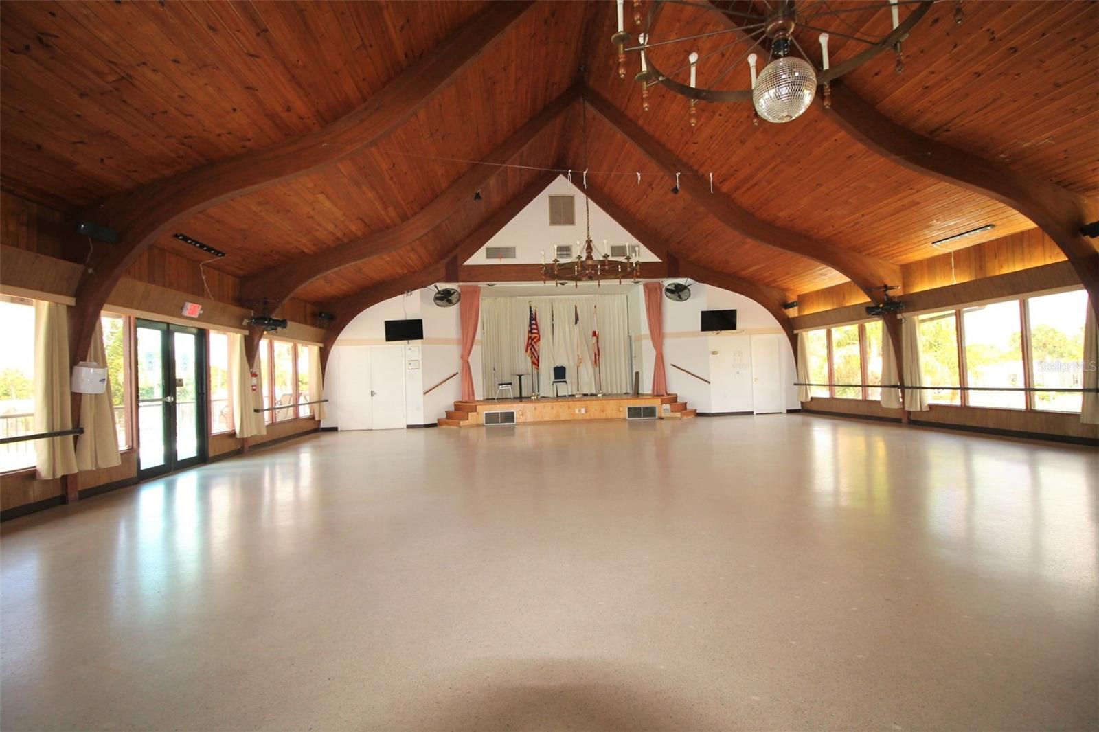 Image 17 of 31 For 9000 Us Highway 192  115