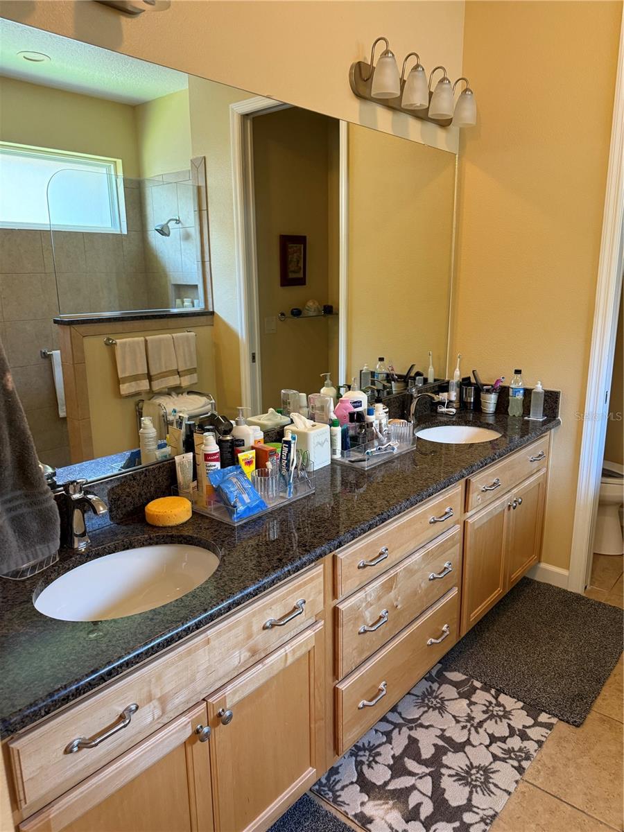 Image 20 of 40 For 8301 Bridgeport Bay Circle