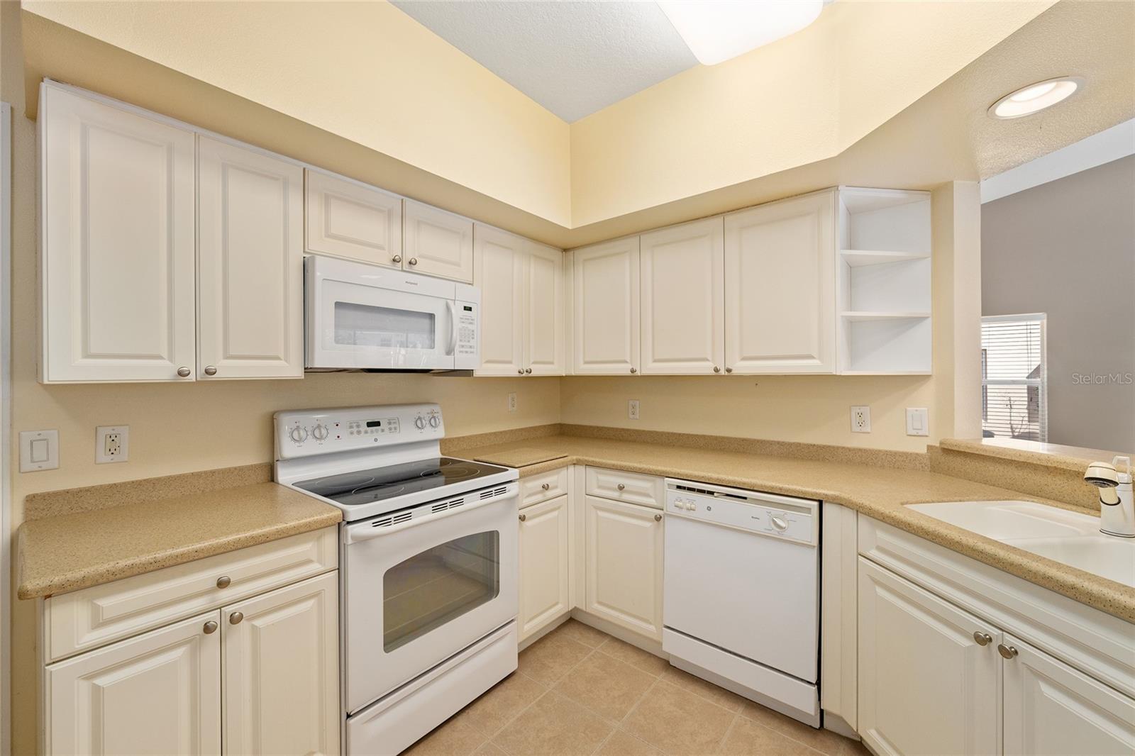 Image 17 of 51 For 5427 Compass Point 1