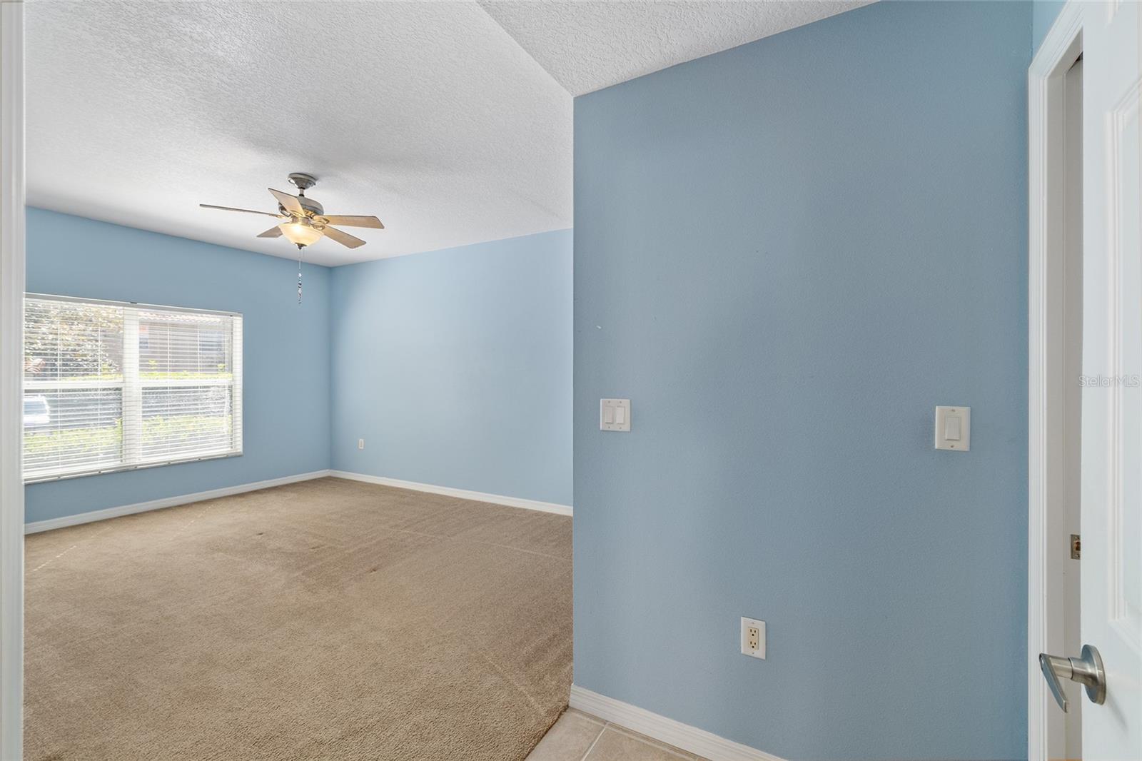 Image 21 of 51 For 5427 Compass Point 1