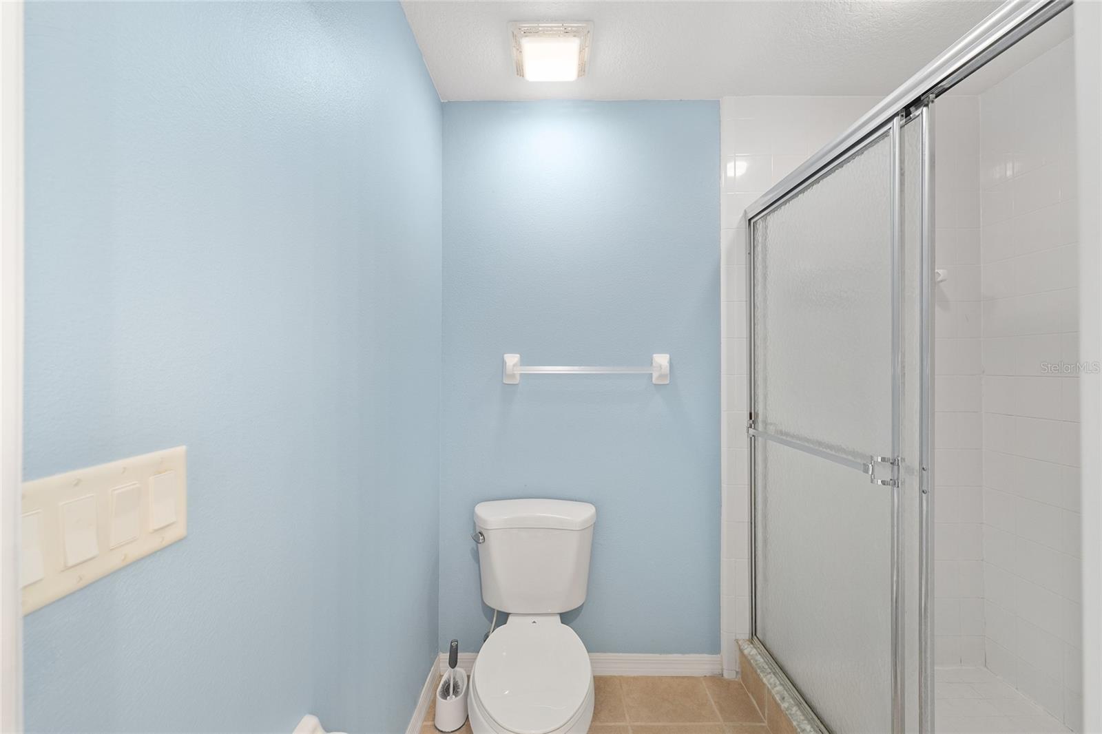 Image 26 of 51 For 5427 Compass Point 1