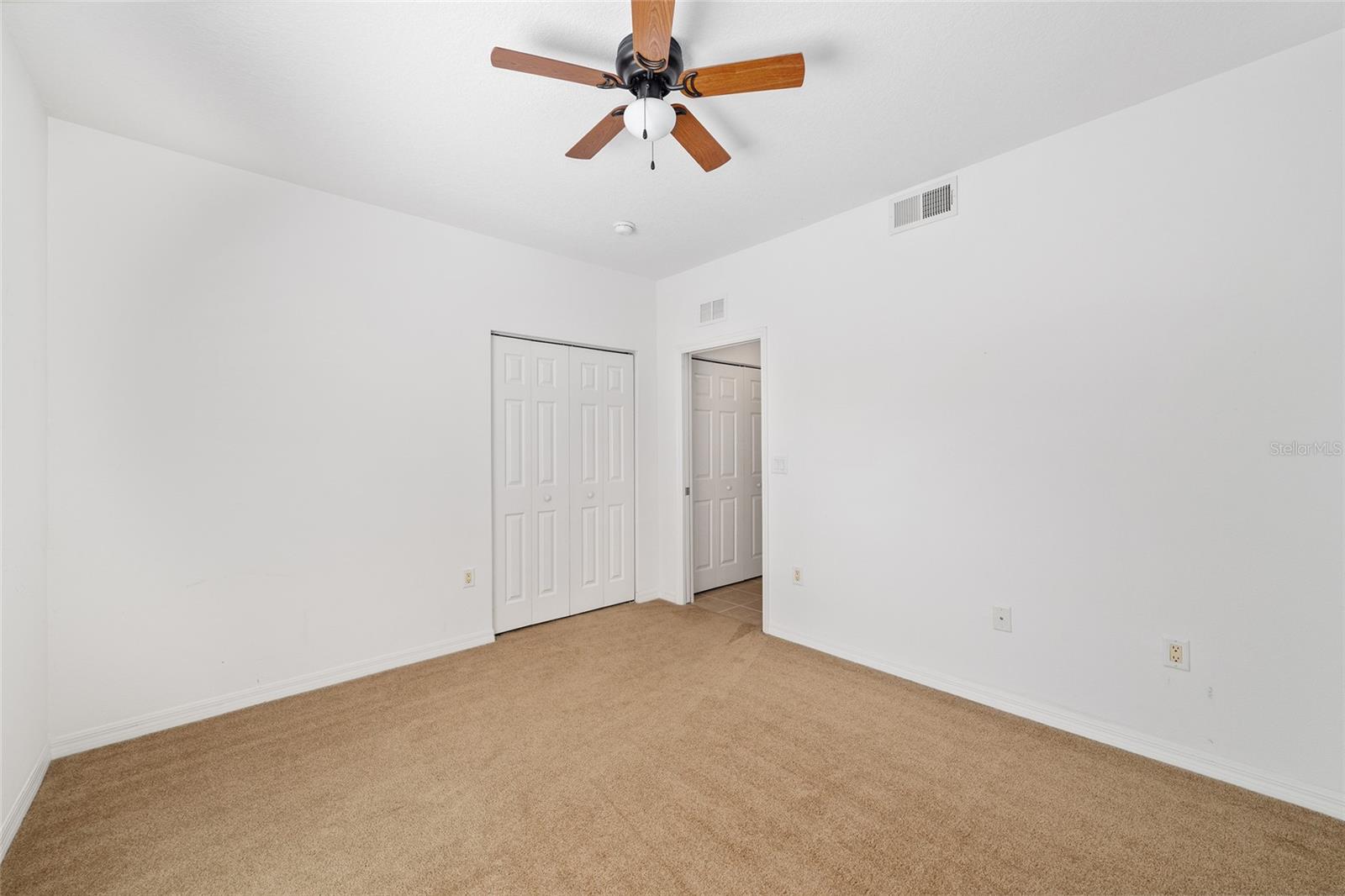 Image 28 of 51 For 5427 Compass Point 1