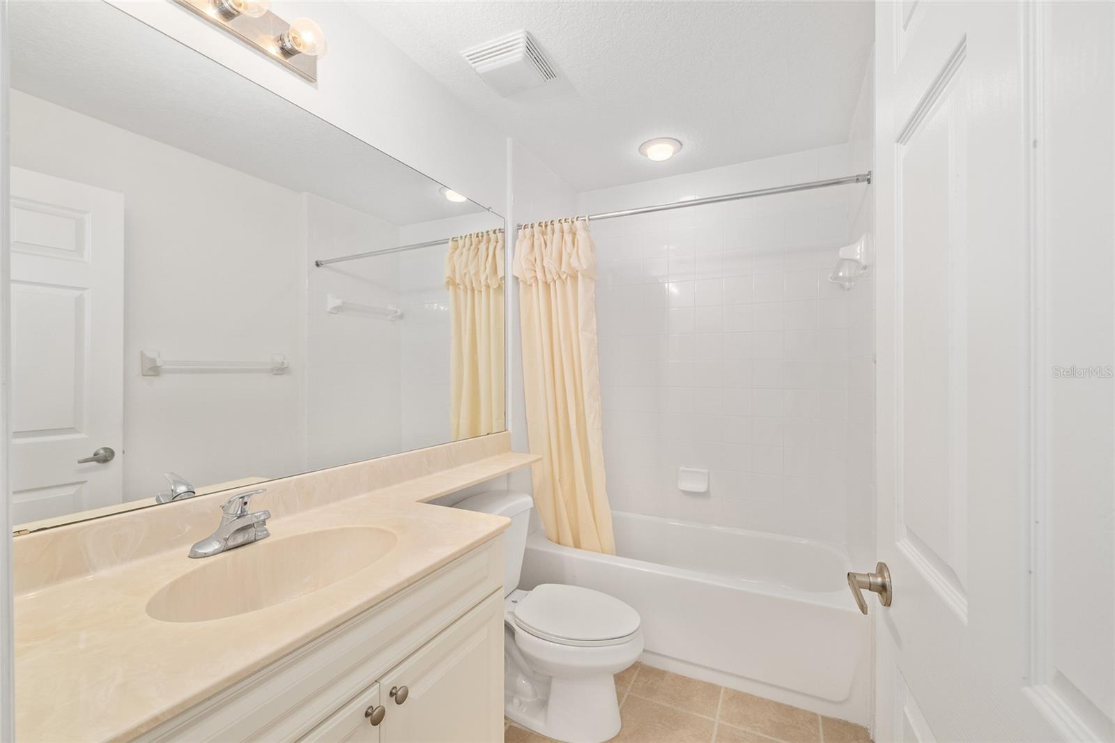 Image 30 of 51 For 5427 Compass Point 1