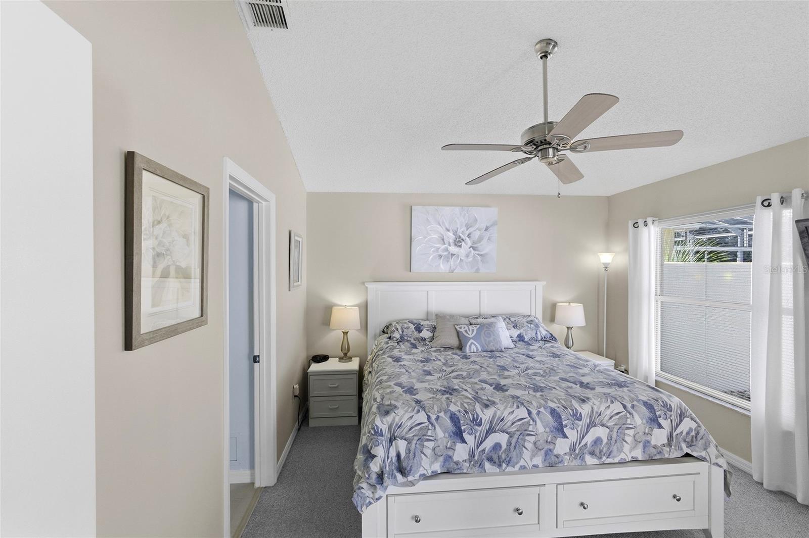 Image 12 of 41 For 880 Robles Avenue