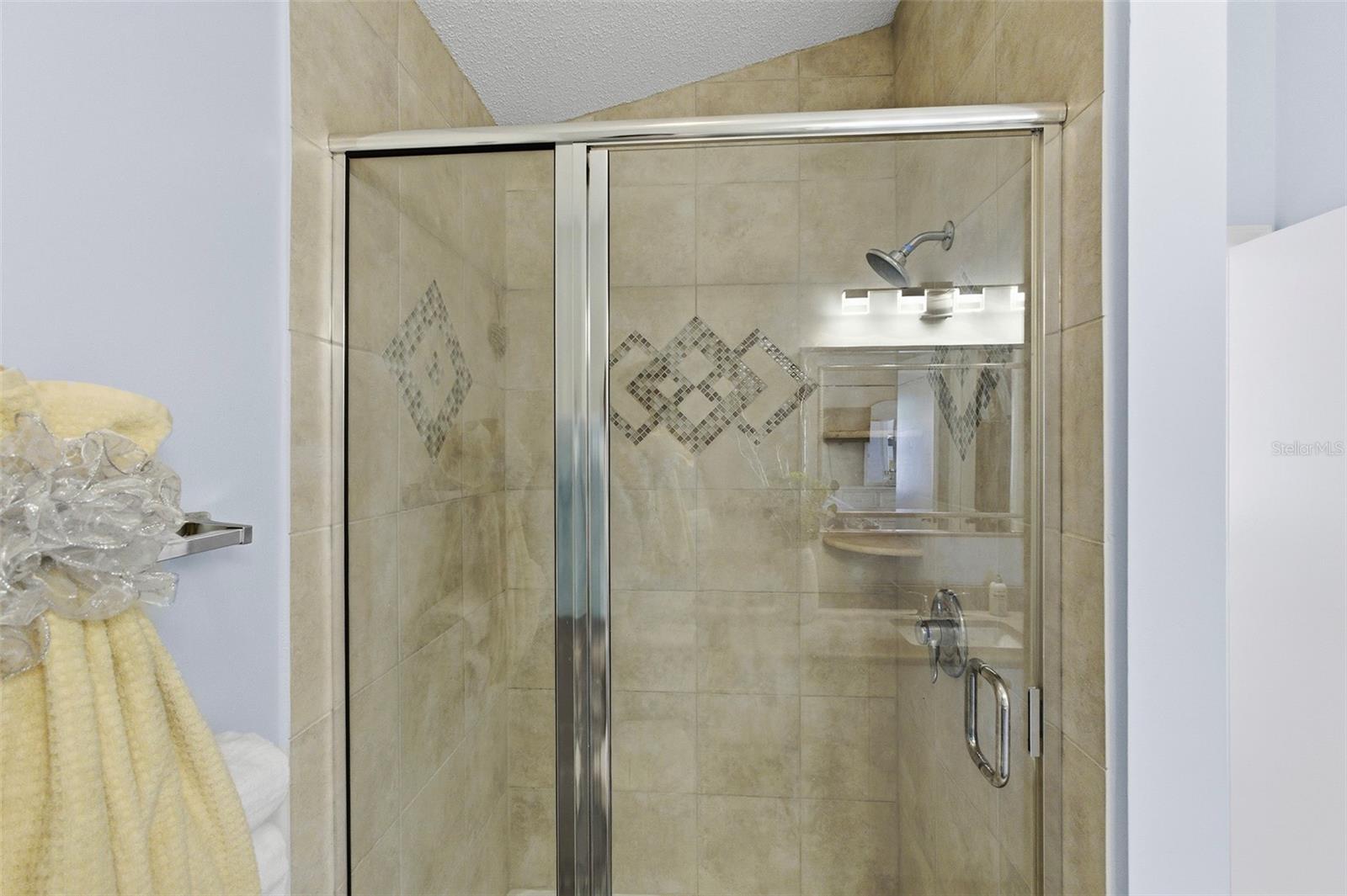 Image 17 of 41 For 880 Robles Avenue