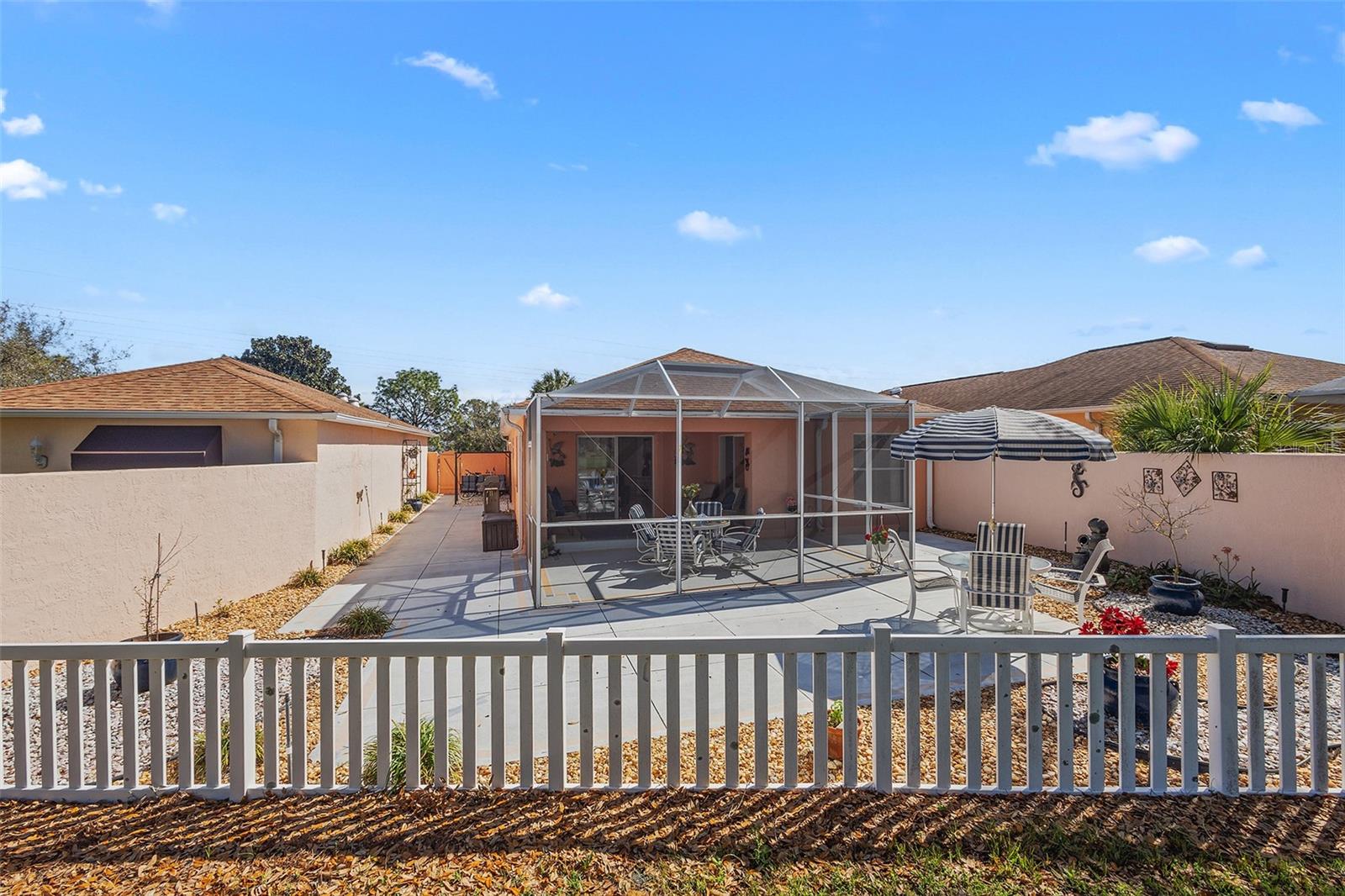 Image 24 of 41 For 880 Robles Avenue