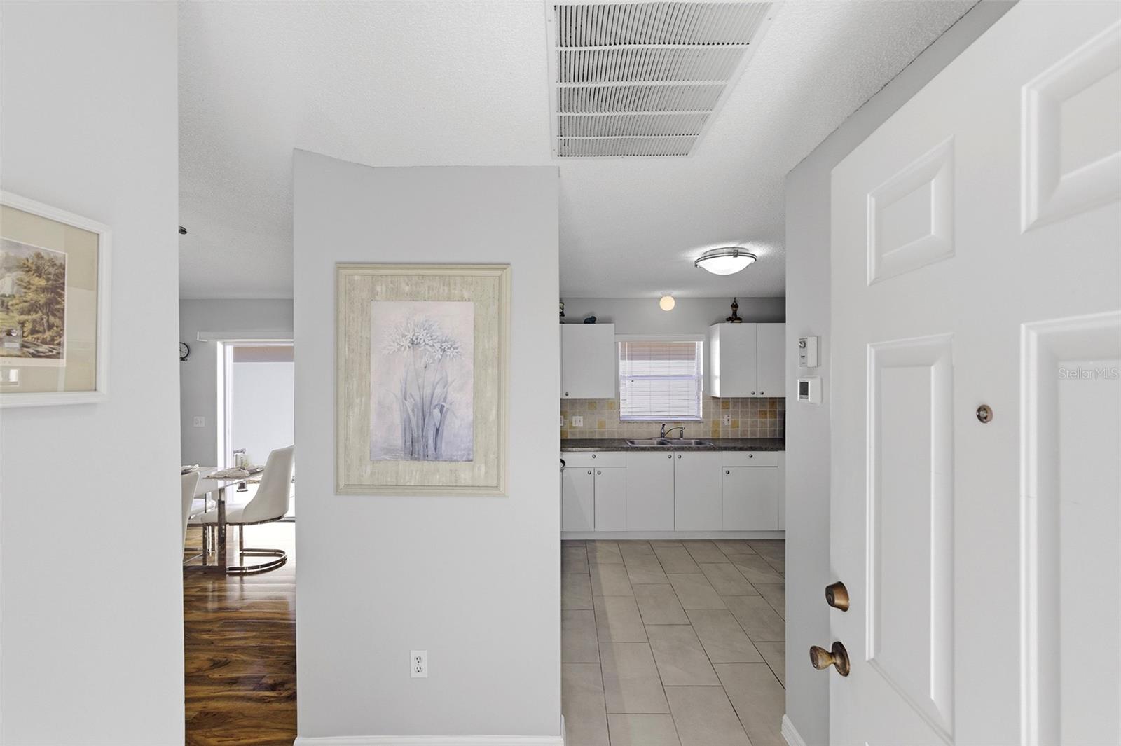 Image 4 of 41 For 880 Robles Avenue