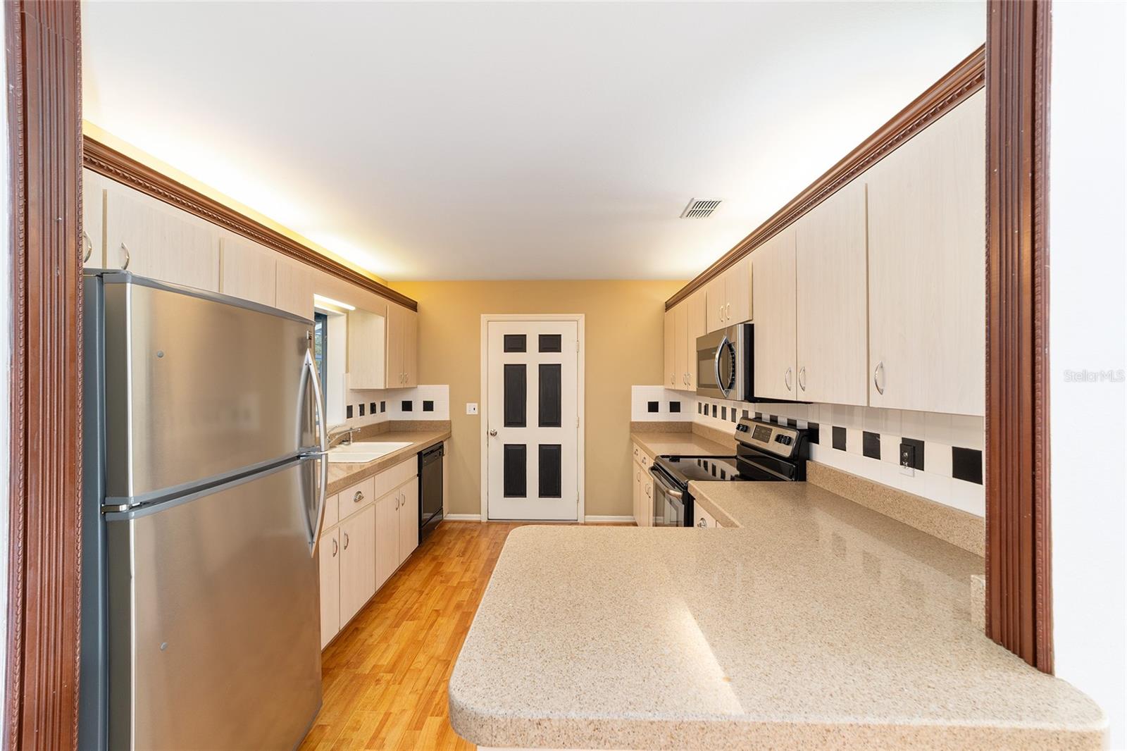 Image 11 of 63 For 13760 86th Terrace