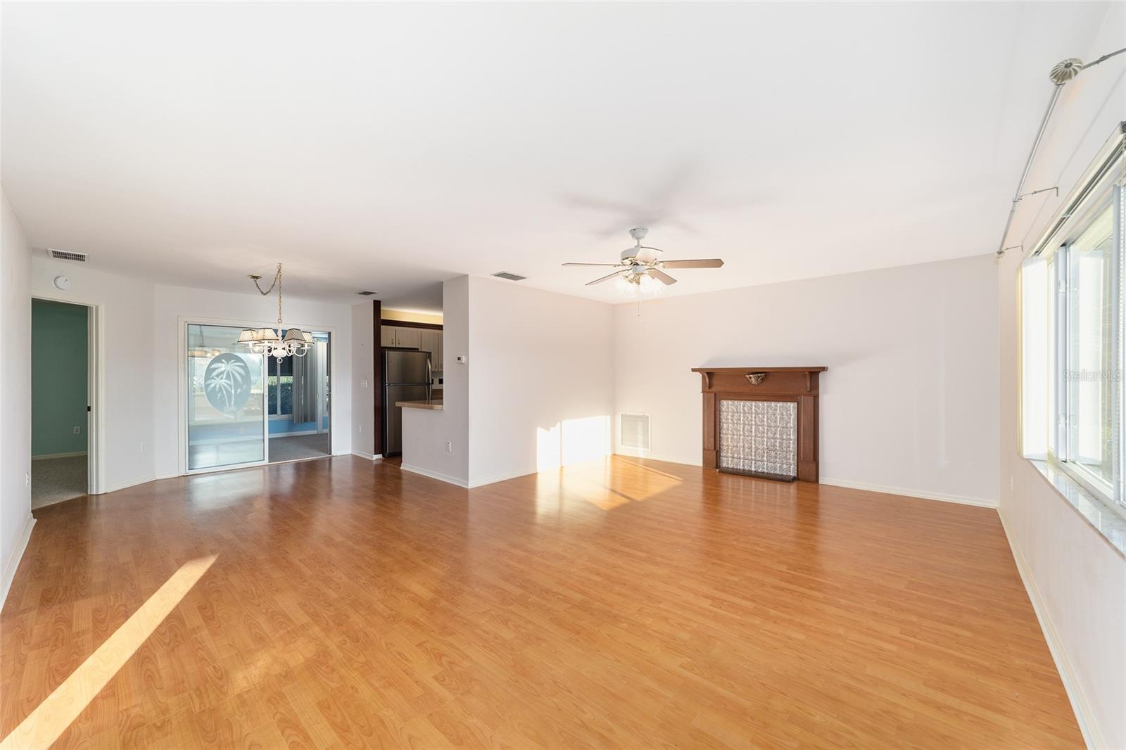 Image 5 of 63 For 13760 86th Terrace