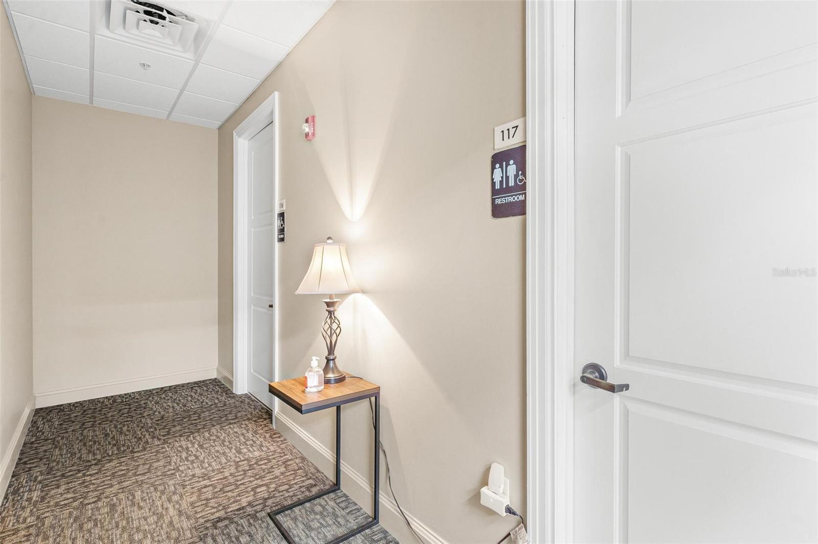 Image 29 of 31 For 1904 Thomas Avenue 102