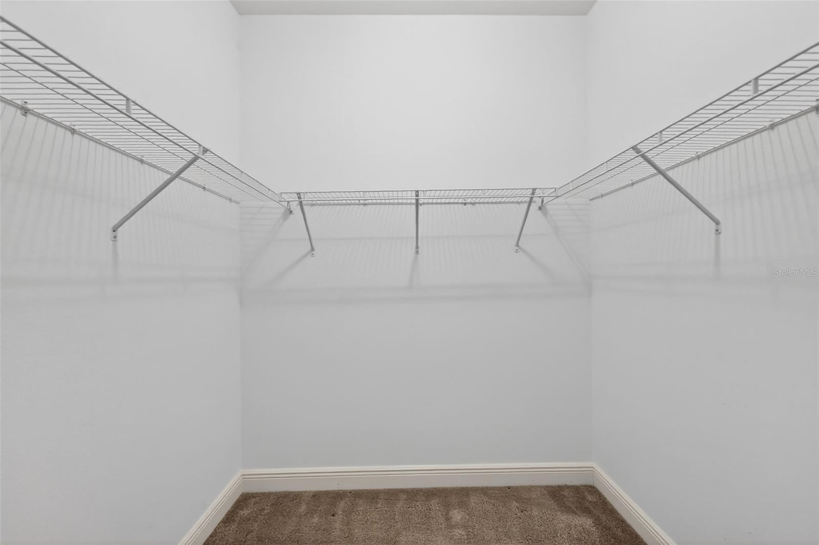 Image 21 of 45 For 3324 Queensway Terrace