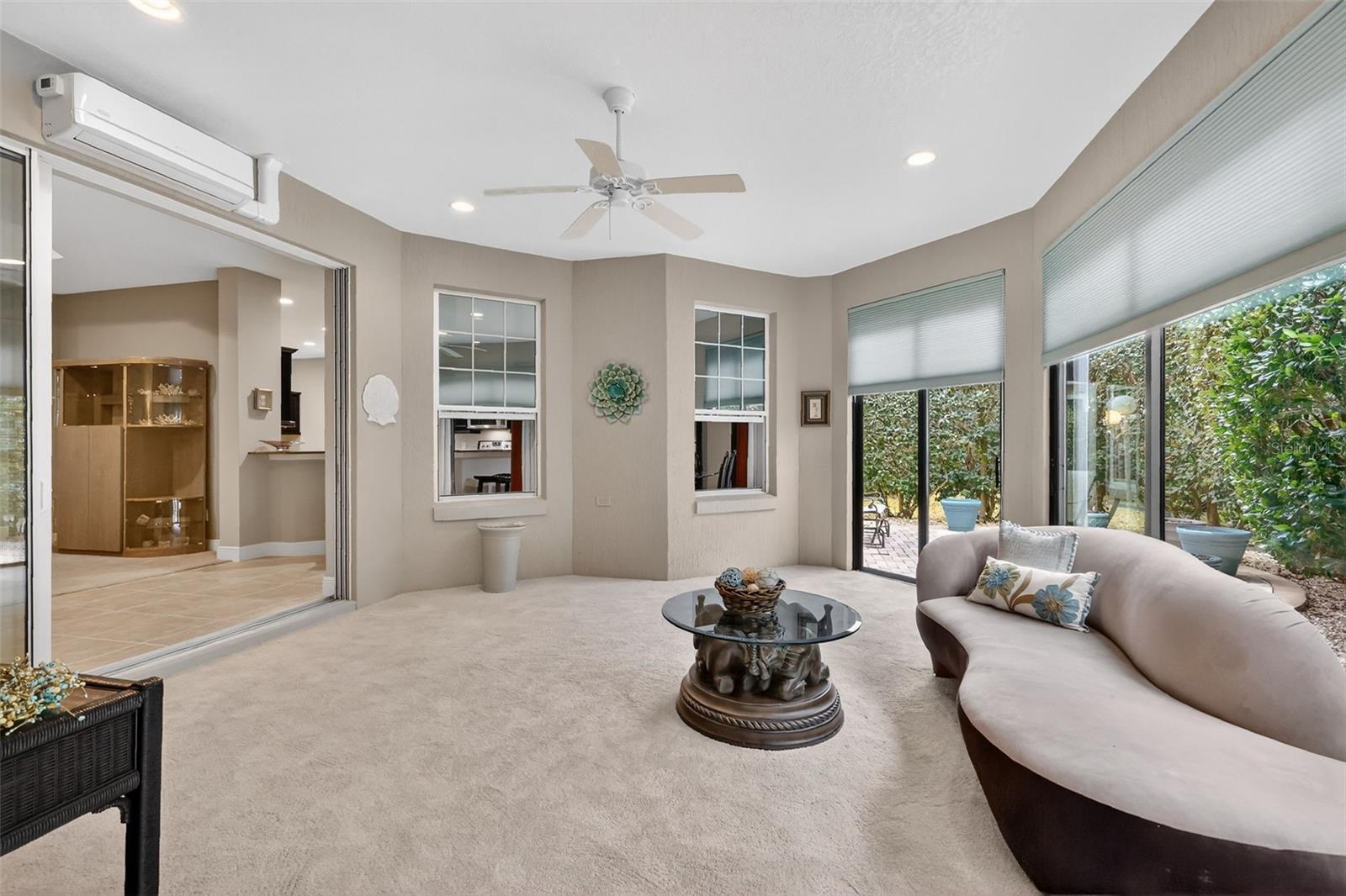 Image 33 of 45 For 3324 Queensway Terrace