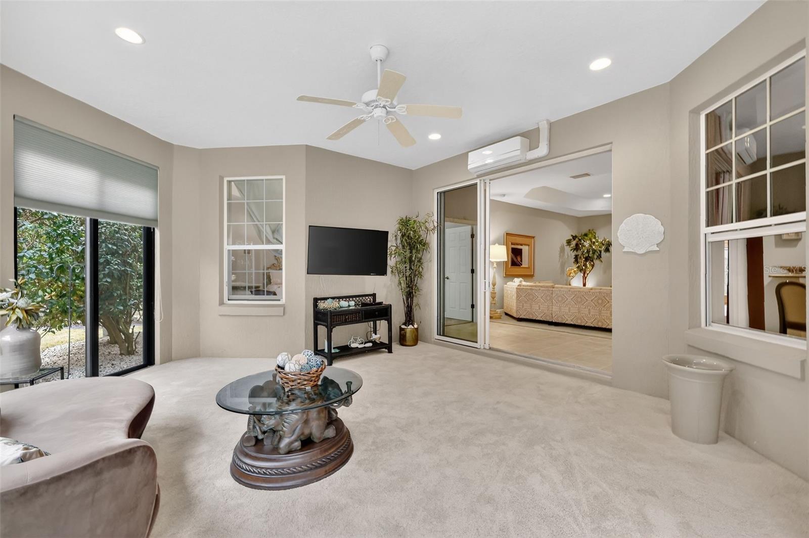 Image 34 of 45 For 3324 Queensway Terrace