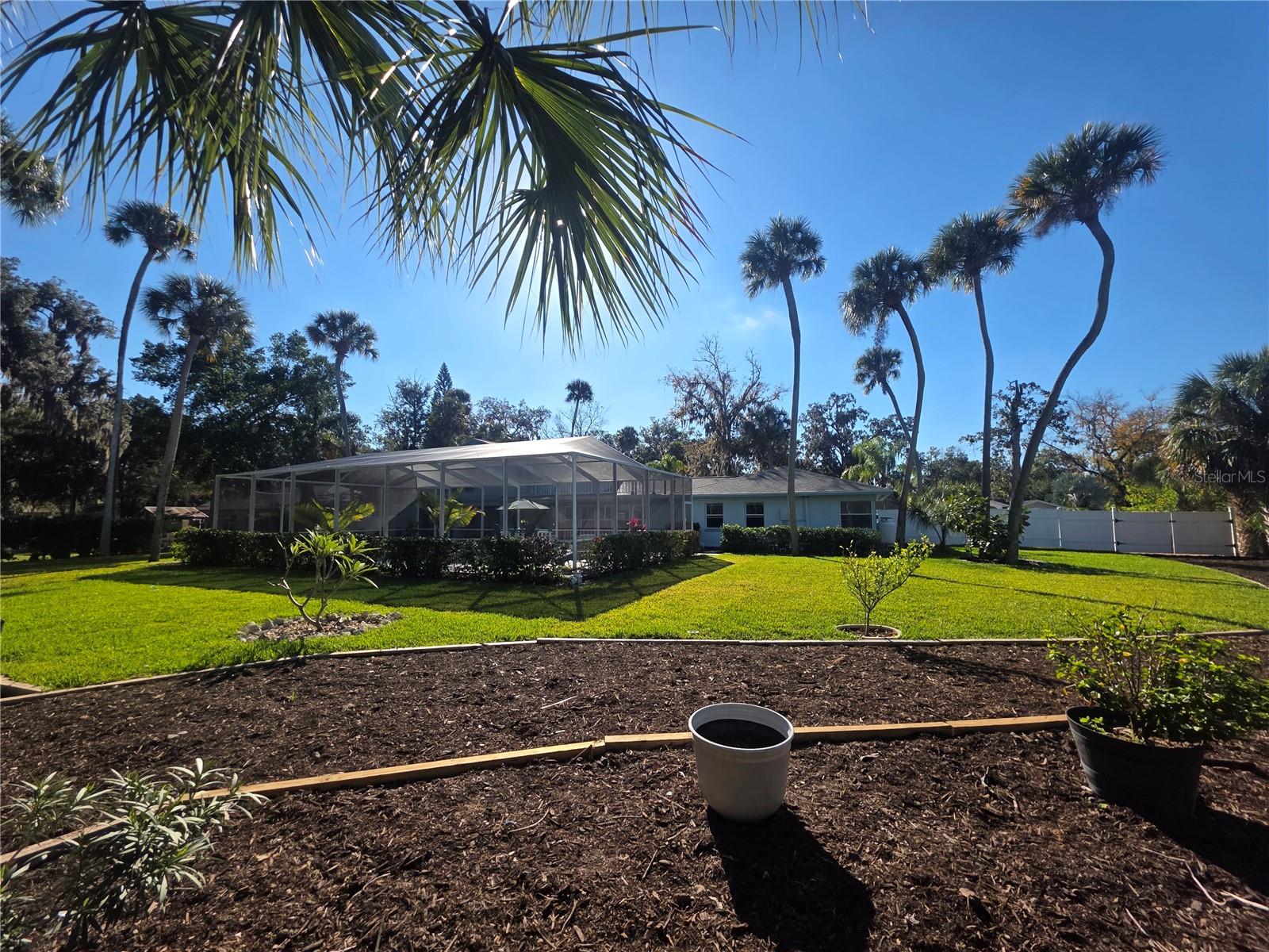 Image 24 of 76 For 5539 Delaware Avenue