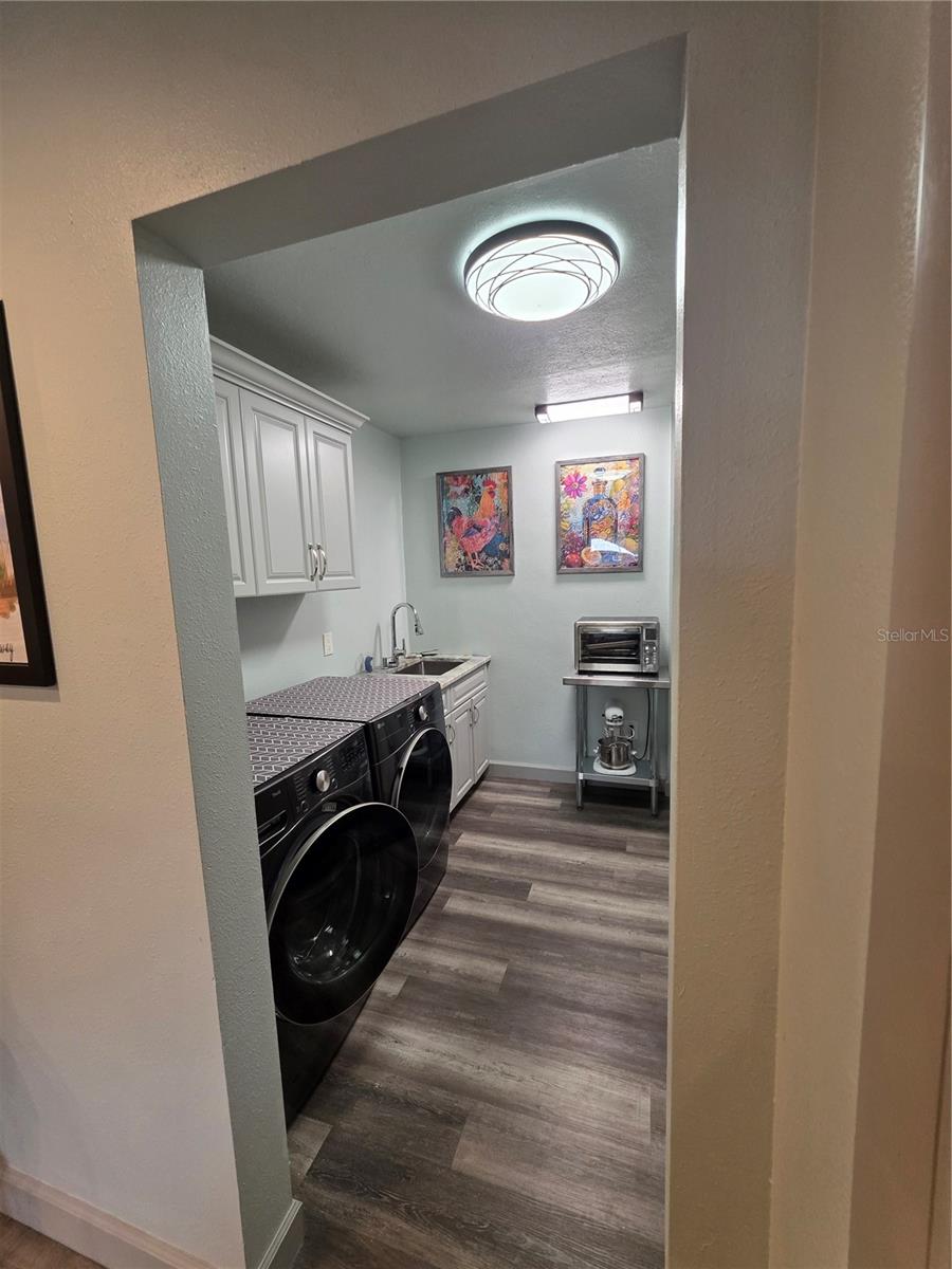 Image 37 of 76 For 5539 Delaware Avenue