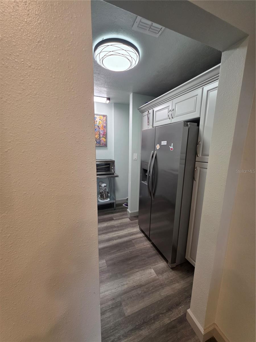 Image 38 of 76 For 5539 Delaware Avenue