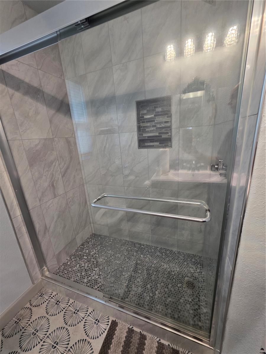 Image 44 of 76 For 5539 Delaware Avenue