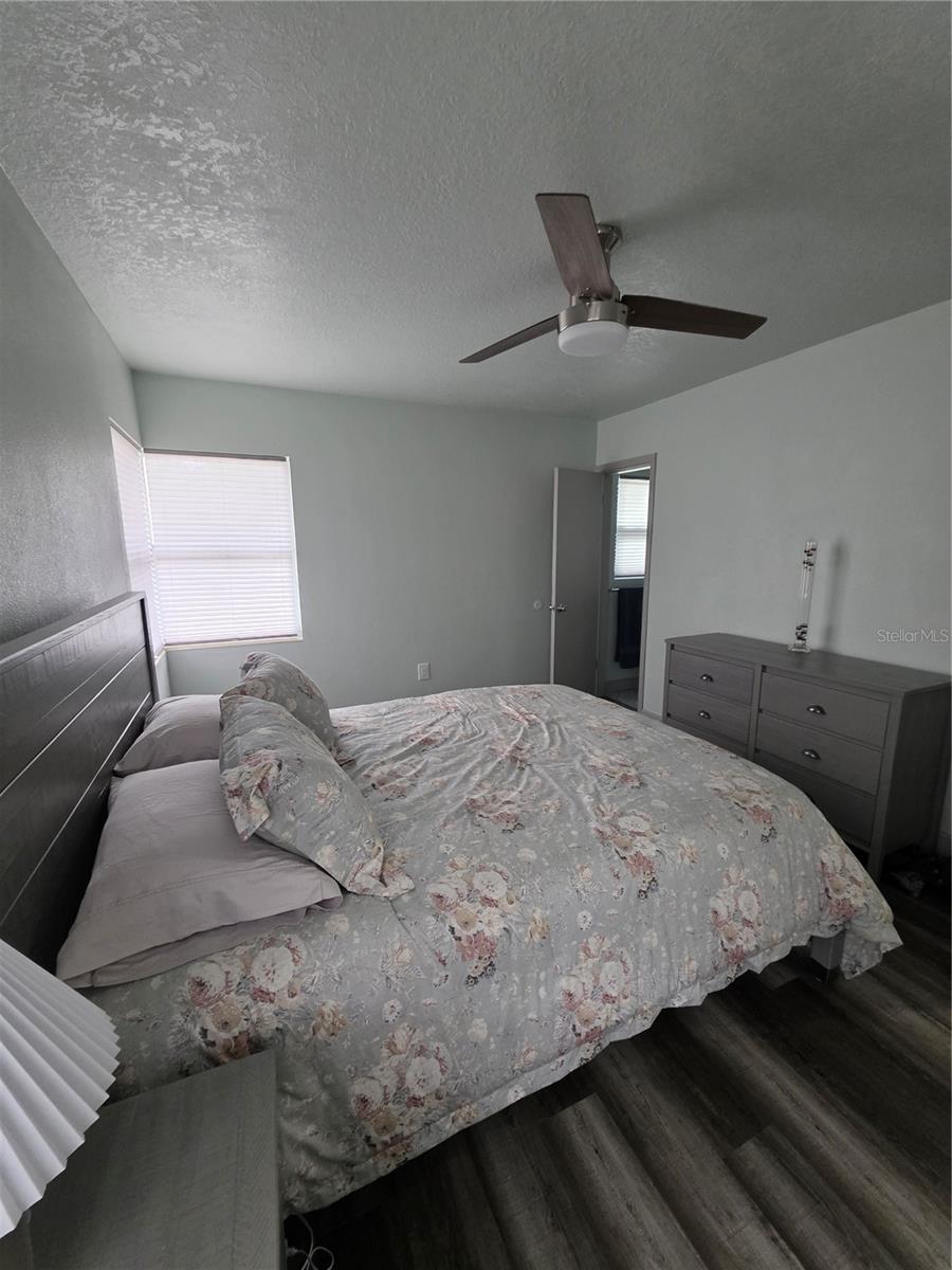 Image 46 of 76 For 5539 Delaware Avenue